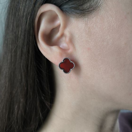 Silver earrings with agate