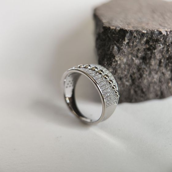 Срібна каблучка з фіанітами