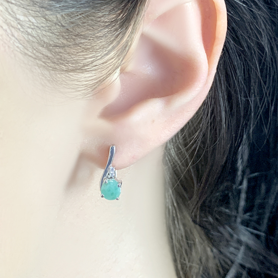 Срібні сережки зі смарагдом 1,051 карата