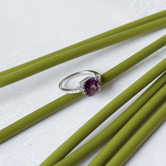 Серебряное кольцо с александритом 4.246ct