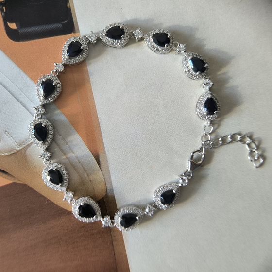 Silver bracelet with sapphire 8.982ct