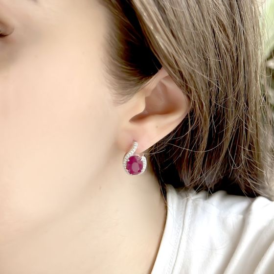 Срібні сережки з рубіном 8.025ct, фіанітами