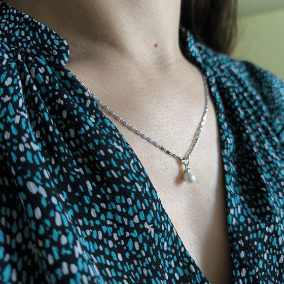 Срібна підвіска з перлами, фіанітами