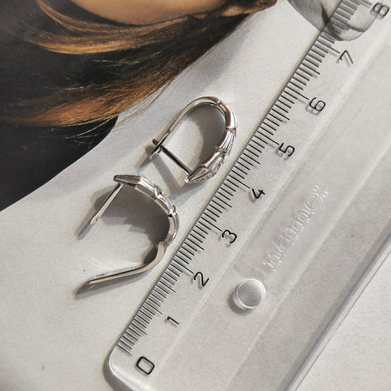 Срібні сережки з фіанітами