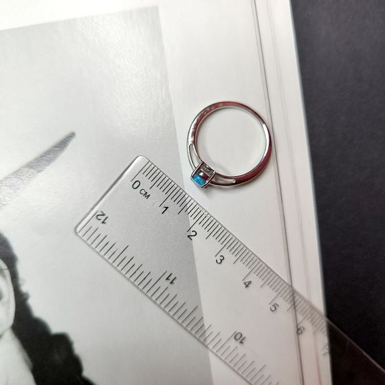 Серебряное кольцо с опалом 0.3ct