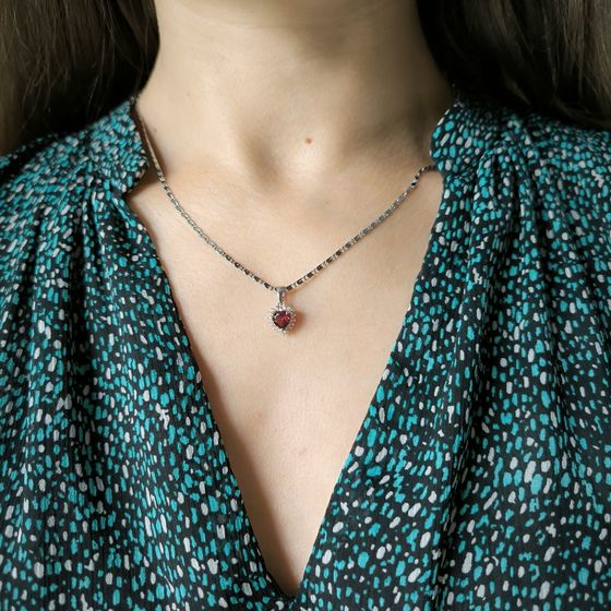 Серебряная подвеска с гранатом 1.144ct