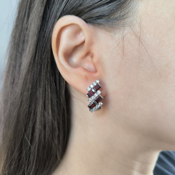 Срібні сережки з гранатом 6,25 карата