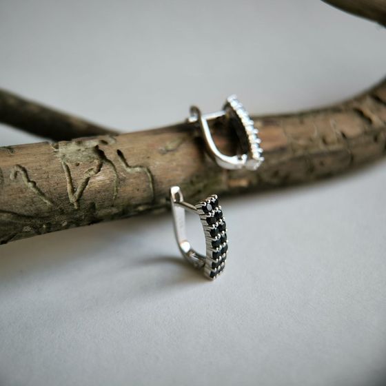 Срібні сережки з сапфіром 1,568 карата