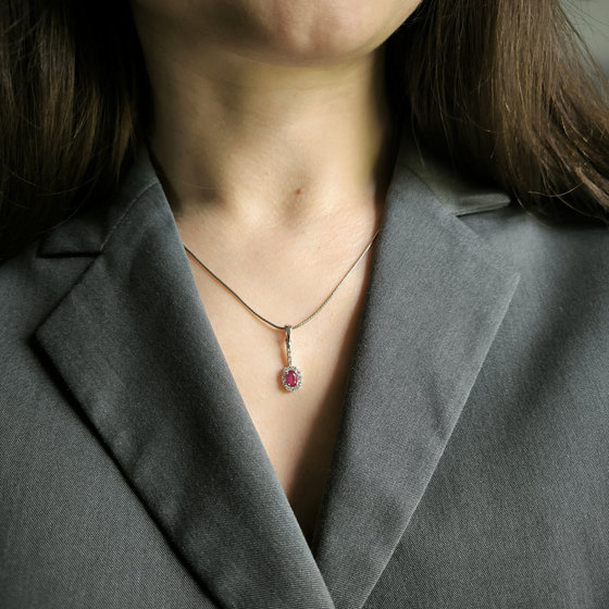 Серебряная подвеска с рубином 1.113ct, фианитами
