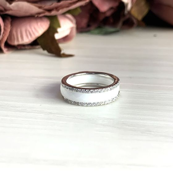 Silver ring with ceramics