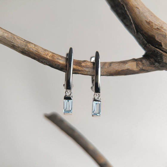 Серебряные серьги с топазом 0.738ct