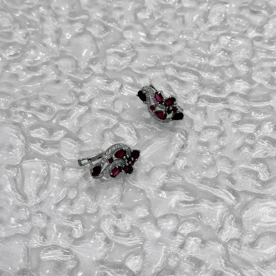 Sterling silver earrings with ruby 4.384ct