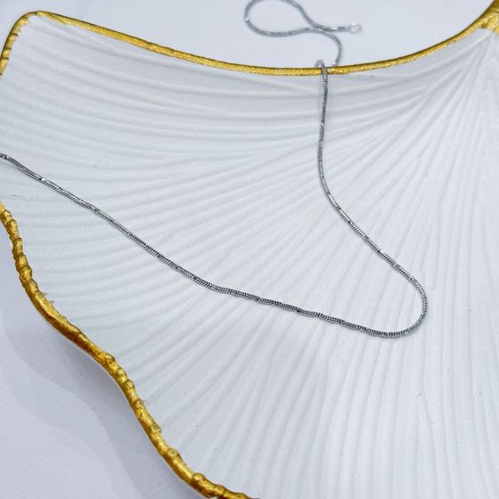 Silver chain without stones