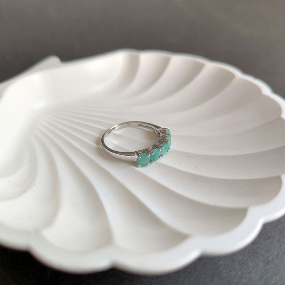 Срібна каблучка зі смарагдом 1,267 карата