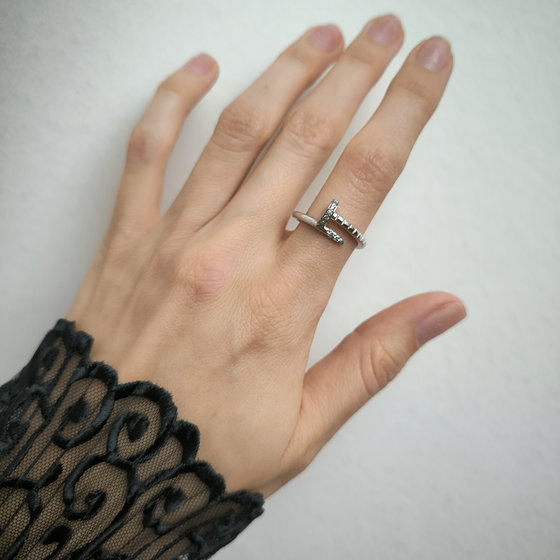 Срібна каблучка з фіанітами 0.12ct