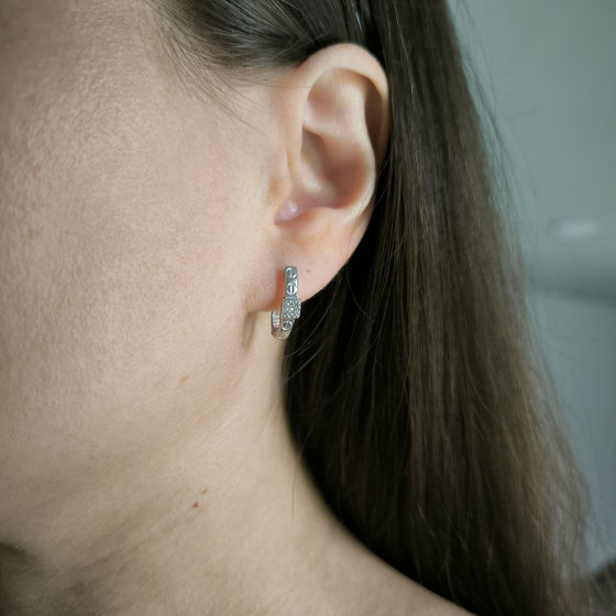 Silver earrings with cubic zirconia