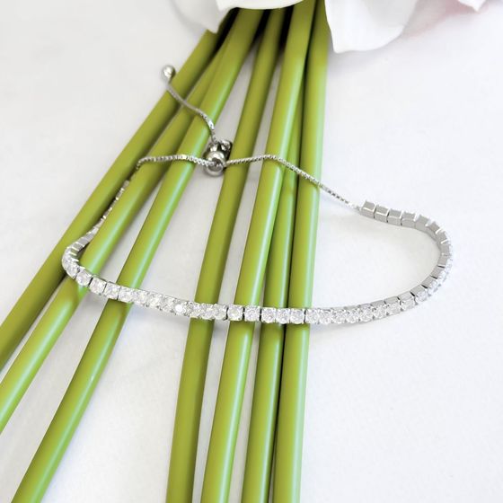 Silver bracelet with phianites