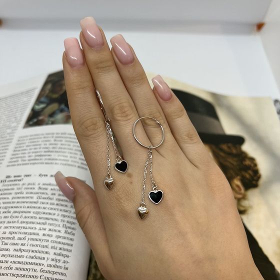 Silver earrings with yemallu