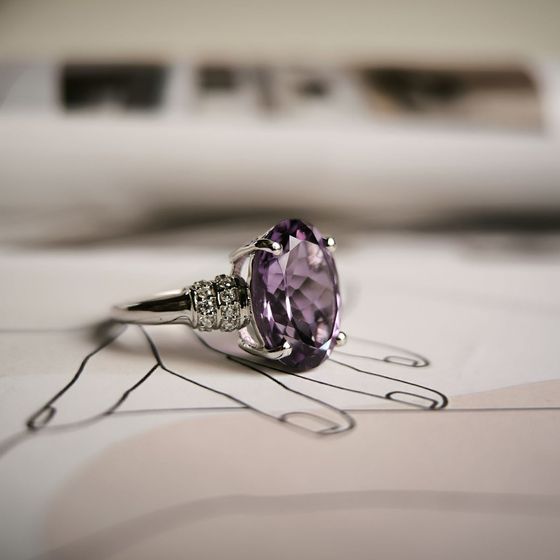 Silver ring with amethyst 5.397ct