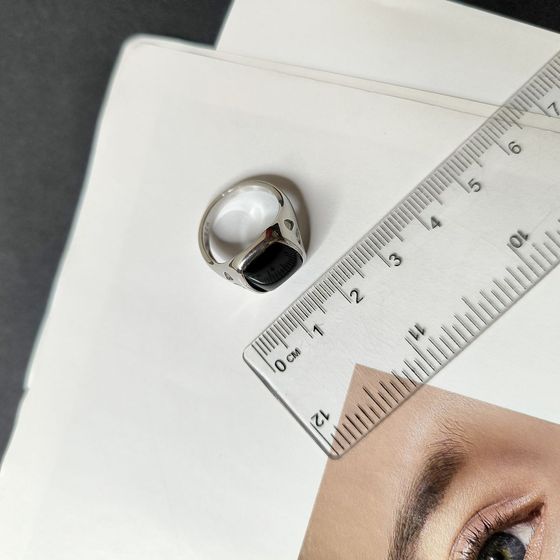 Срібна каблучка з оніксом