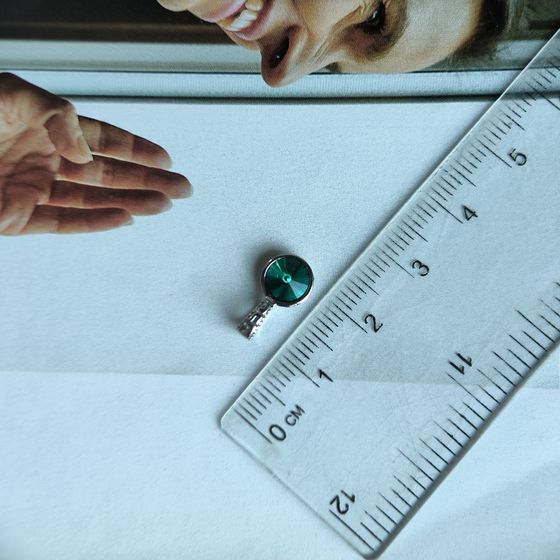 Silver pendant with phianites