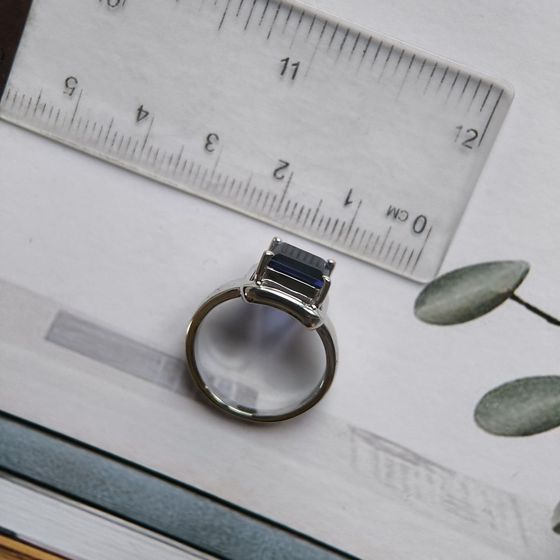 Срібна каблучка із сапфіром nano 1.975ct