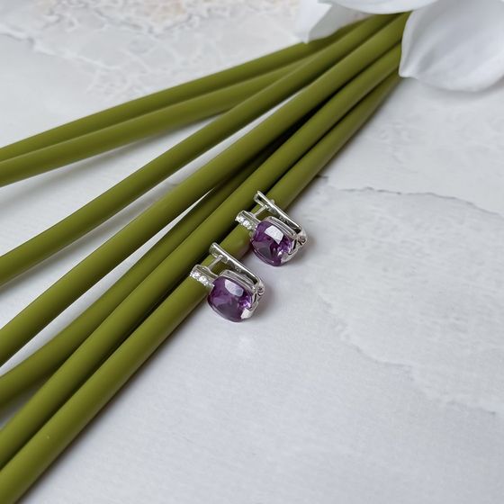 Silver earrings with alexandrite, 7.563 ct