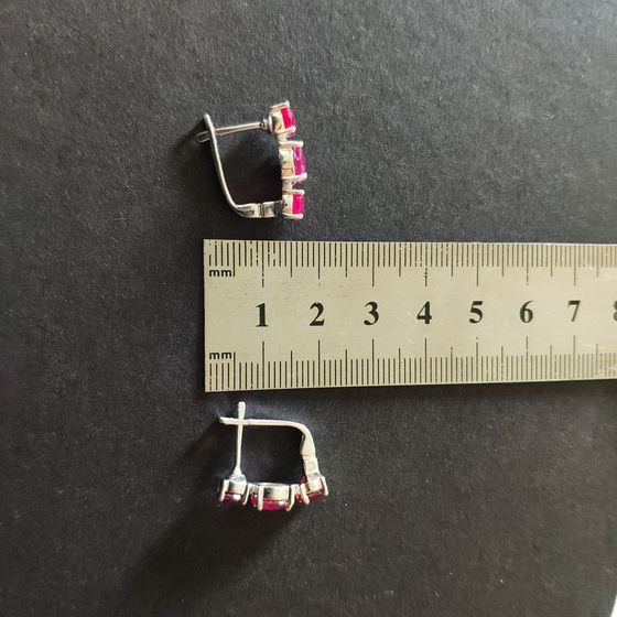 Срібні сережки з рубіном 3,63 карата