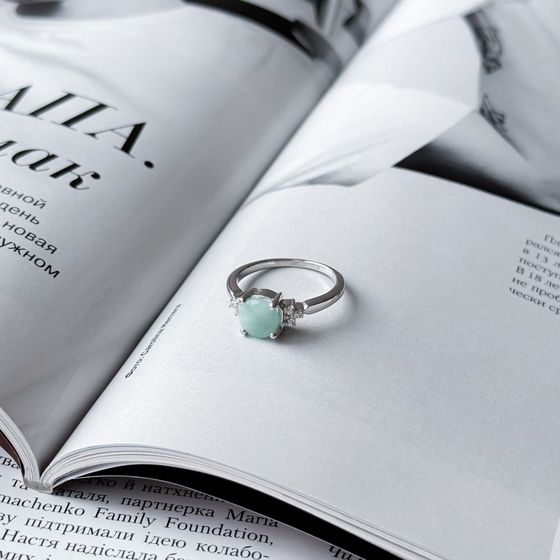 Срібна каблучка зі смарагдом 1,357 карата