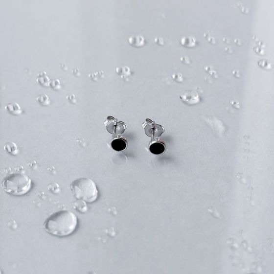 Срібні сережки з оніксом