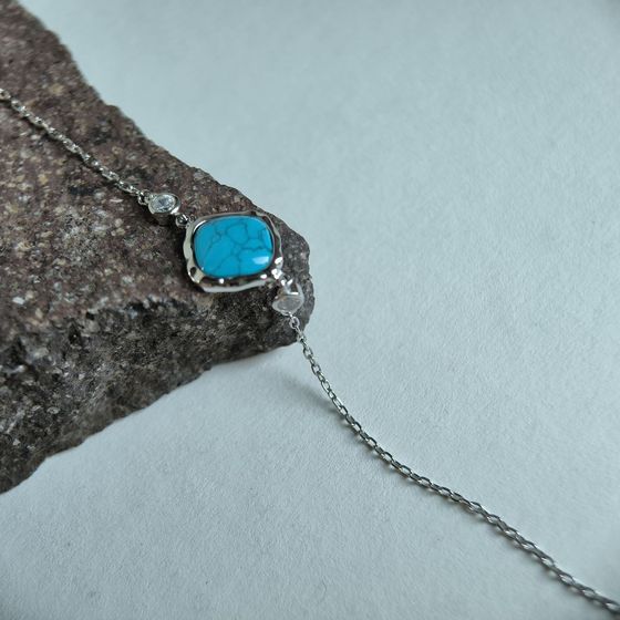 Silver bracelet with turquoise, fianites