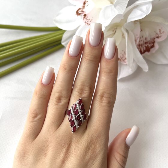 Silver ring with ruby 4.745ct
