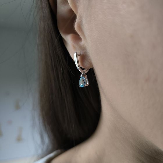 Серебряные серьги с топазом 1.693ct