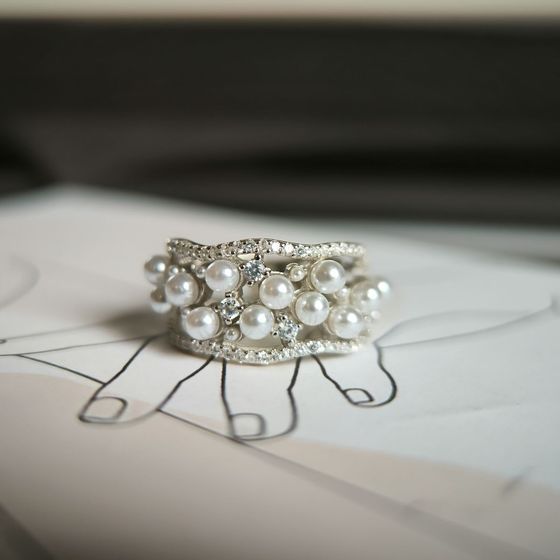 Срібна каблучка з перлами 2.5ct