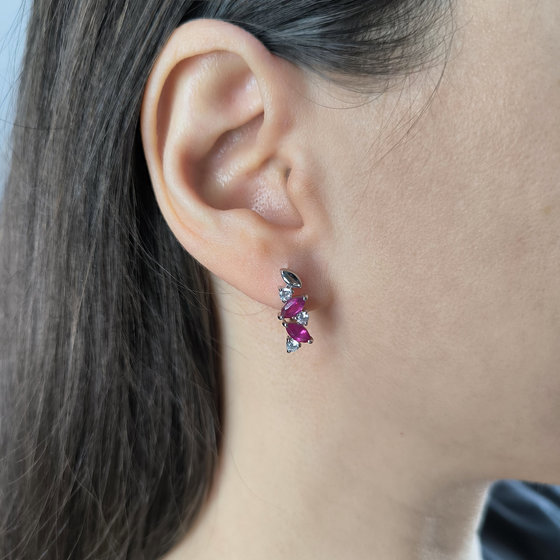 Срібні сережки з рубіном 2.15ct, фіанітами