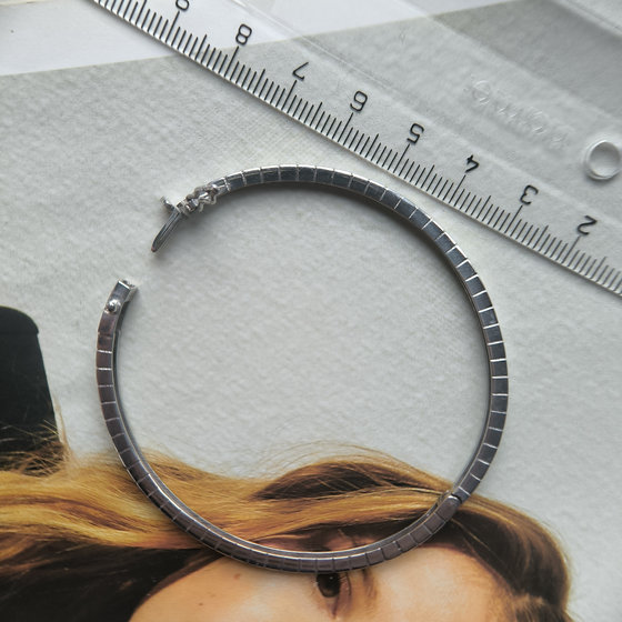 Silver bracelet with cubic zirconia