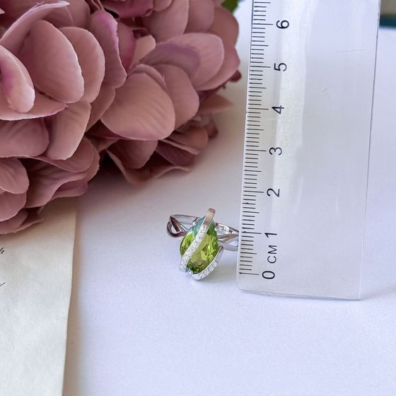 Серебряное кольцо с хризолітом 4.933ct