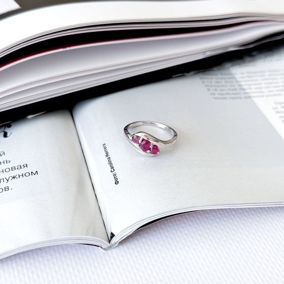Silver ring with ruby 0.767ct