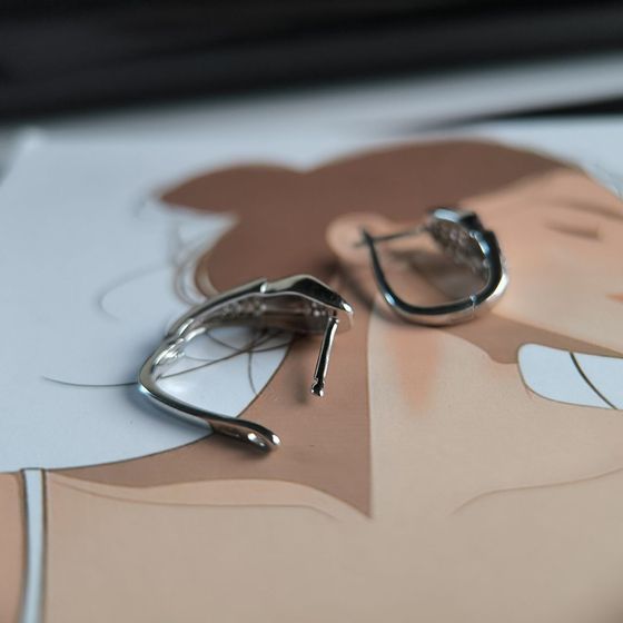 Срібні сережки з фіанітами