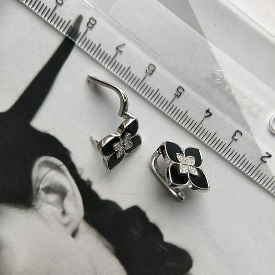 Срібні сережки з оніксом, фіанітами