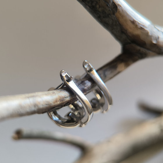 Silver earrings with cubic zirconia