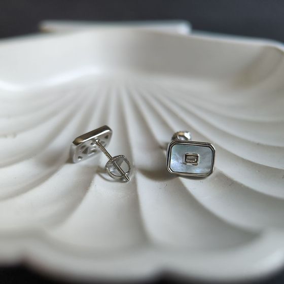 Срібні сережки з перламутром, фіанітами