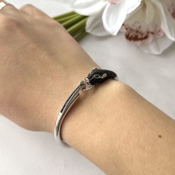 Silver bracelet with phianites