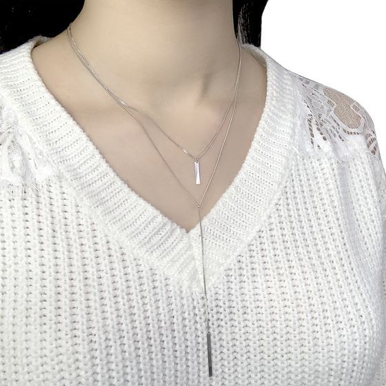 Silver necklace without stones