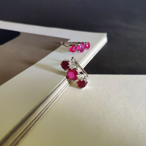 Срібні сережки з рубіном 3,63 карата