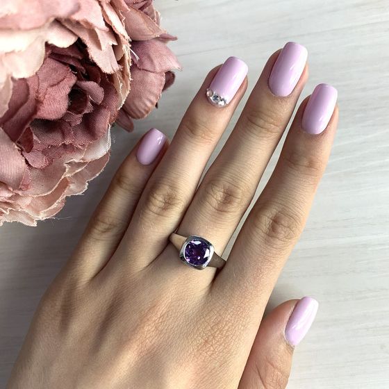 Silver ring with a 2.462-carat alexandrite