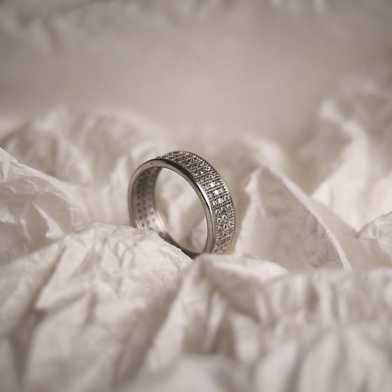 Silver ring with cubic zirconia
