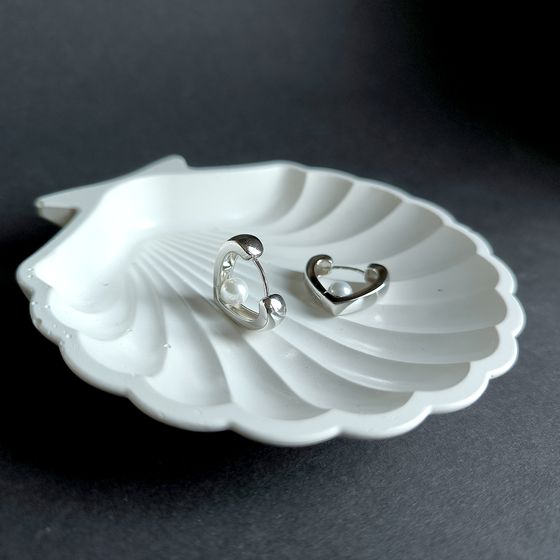 Срібні сережки з перлами