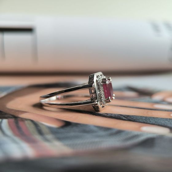 Срібна каблучка з рубіном 1.717ct