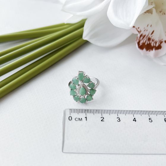 Серебряное кольцо с изумрудом 3.058ct, фианитами